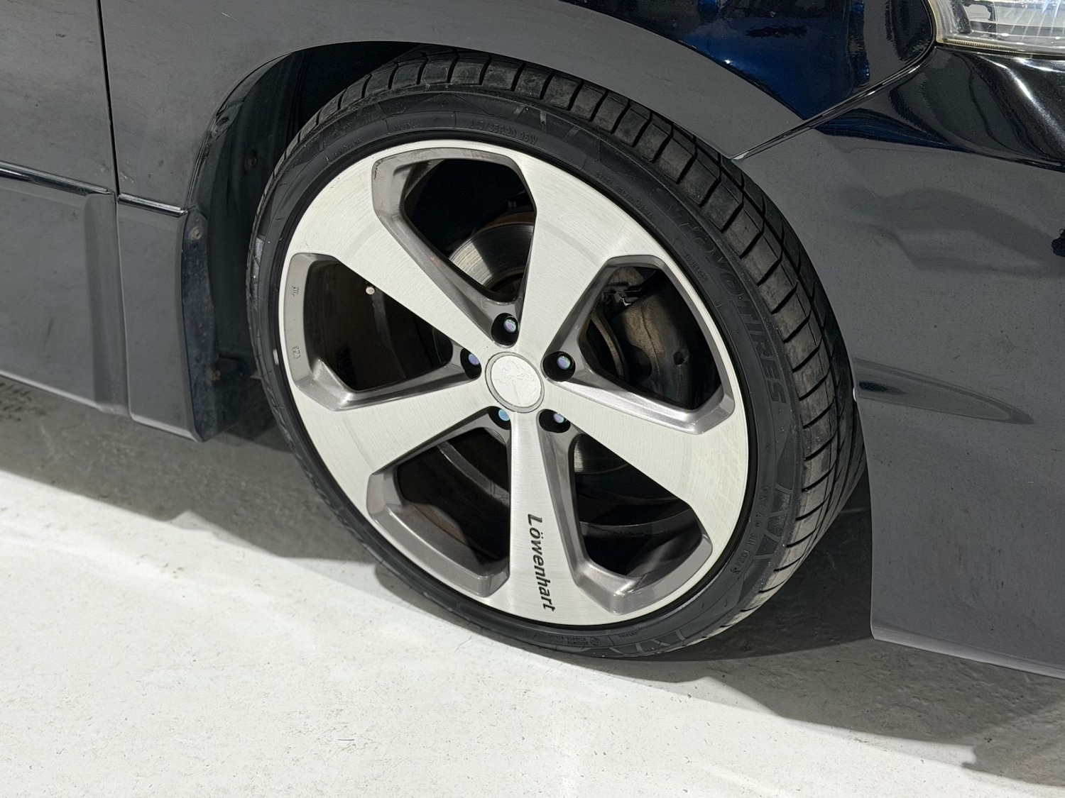 Used Toyota Vellfire 2012 for sale - 77071150: Photo 11