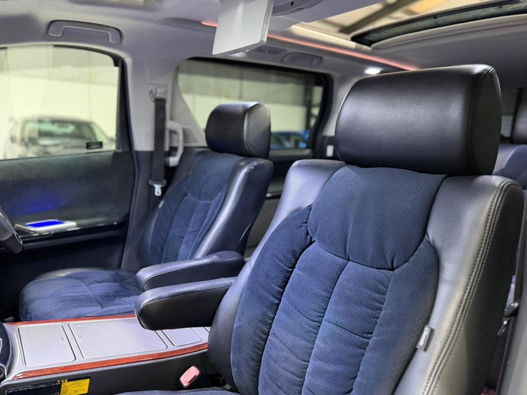 Used Toyota Vellfire 2008 for sale - 77588353: Photo 24