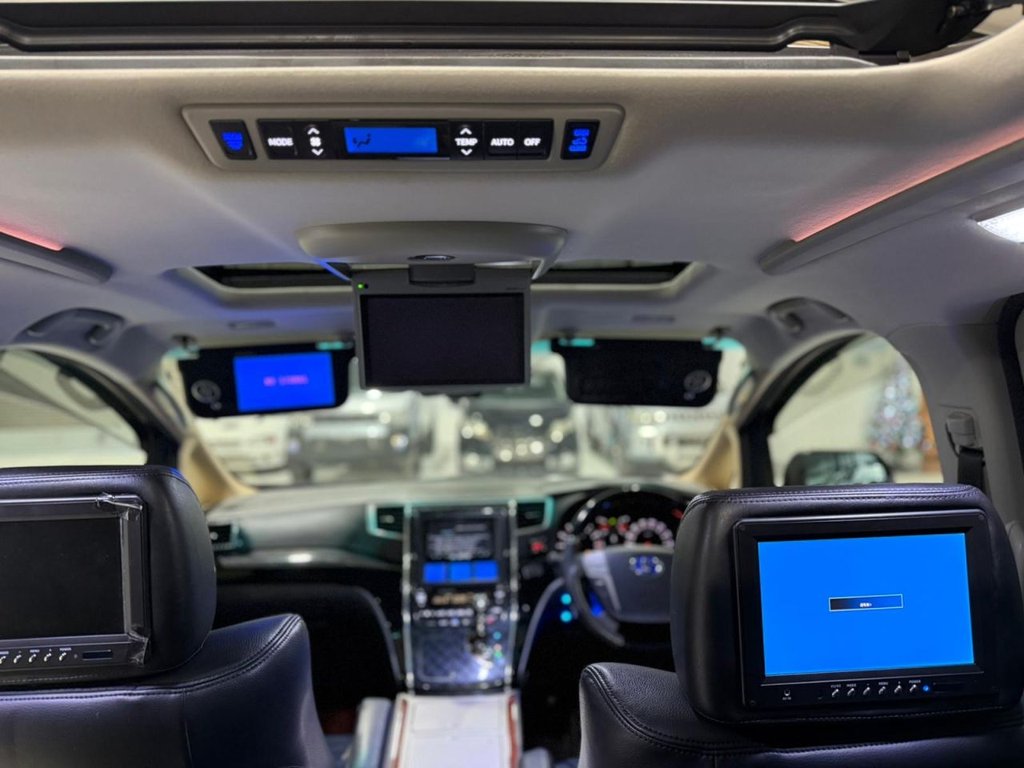 Used Toyota Vellfire 2008 for sale - 77588353: Photo 31