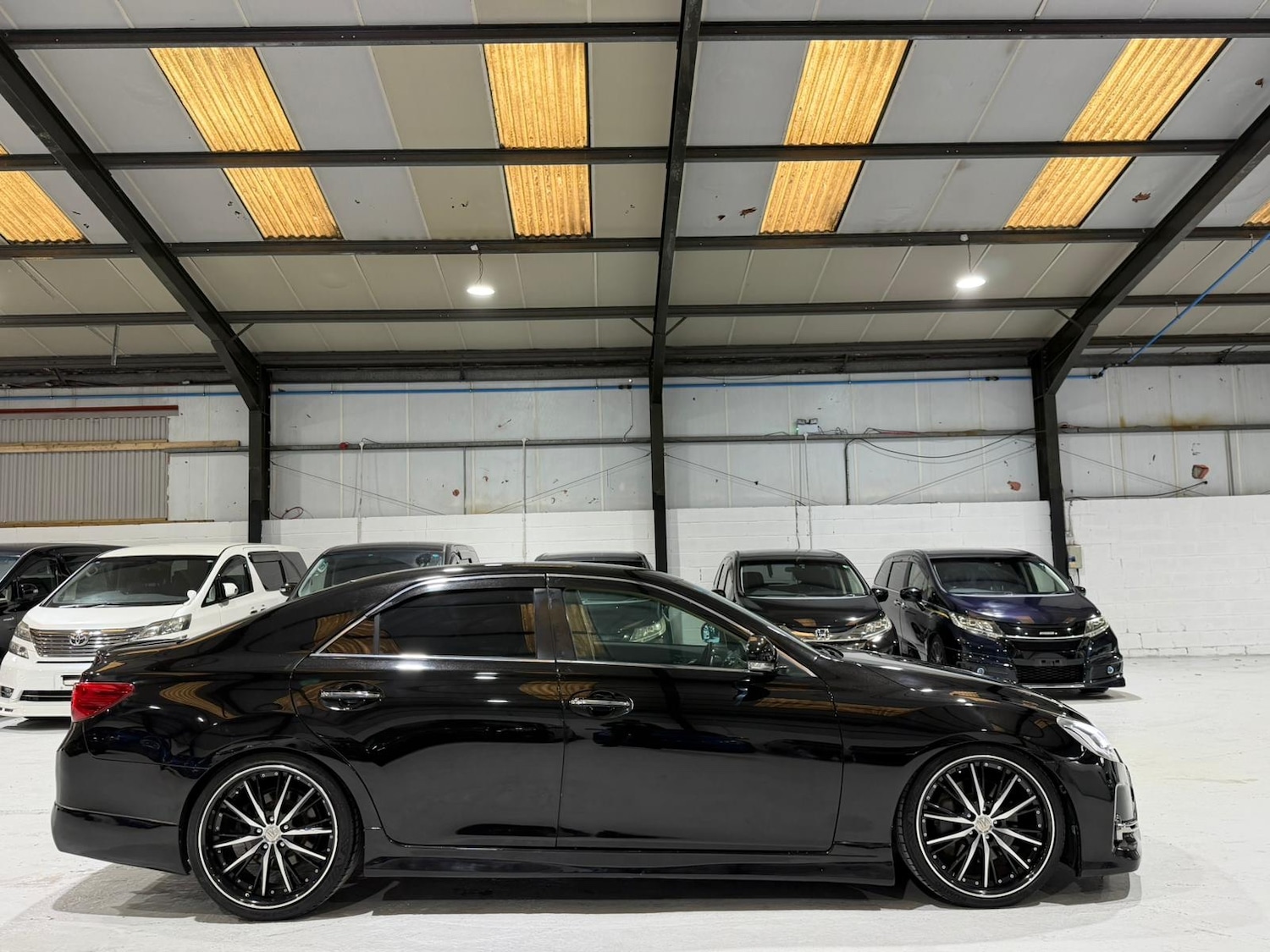 Used Toyota Mark X 2010 for sale - 77070862: Photo 11