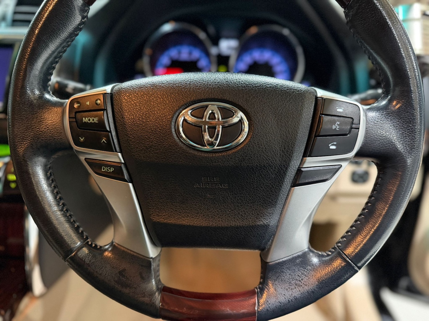 Used Toyota Mark X 2010 for sale - 77070862: Photo 16