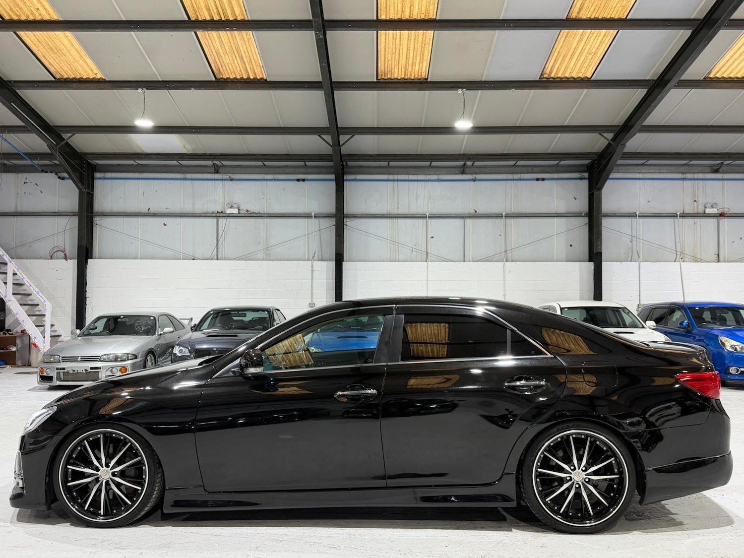 Used Toyota Mark X 2010 for sale - 77070862: Photo 8