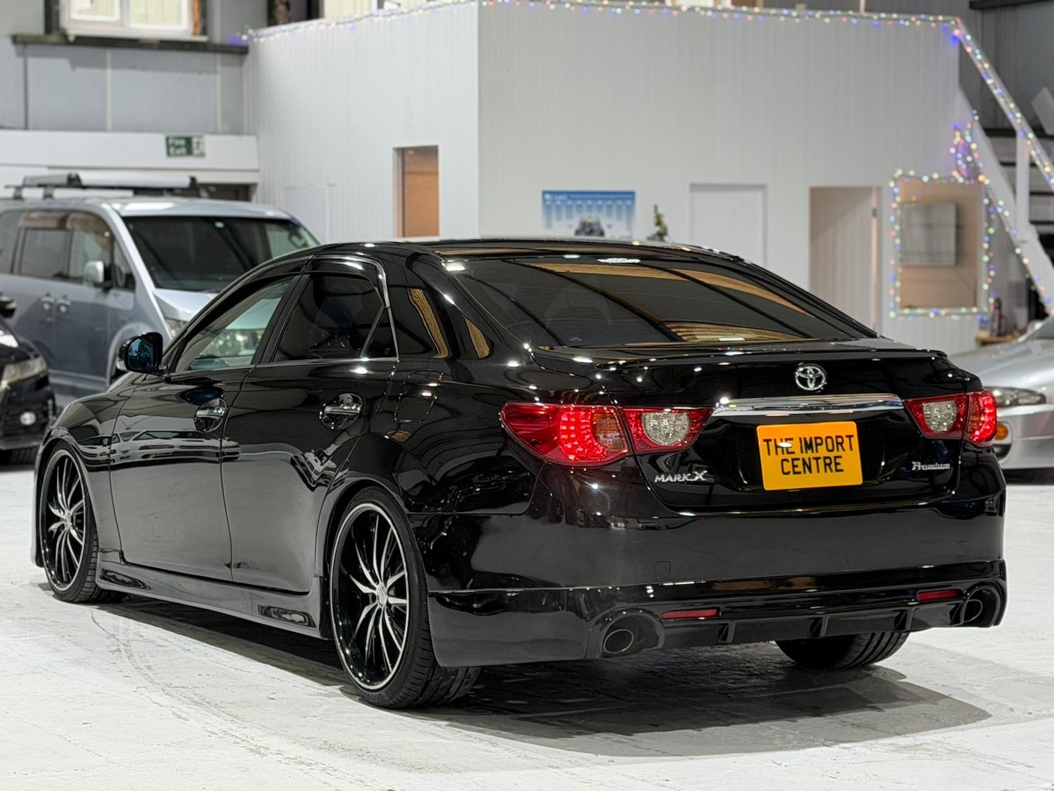 Used Toyota Mark X 2010 for sale - 77070862: Photo 9