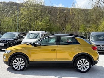 Used Volkswagen T-Roc 2019 for sale - 78288180: Photo