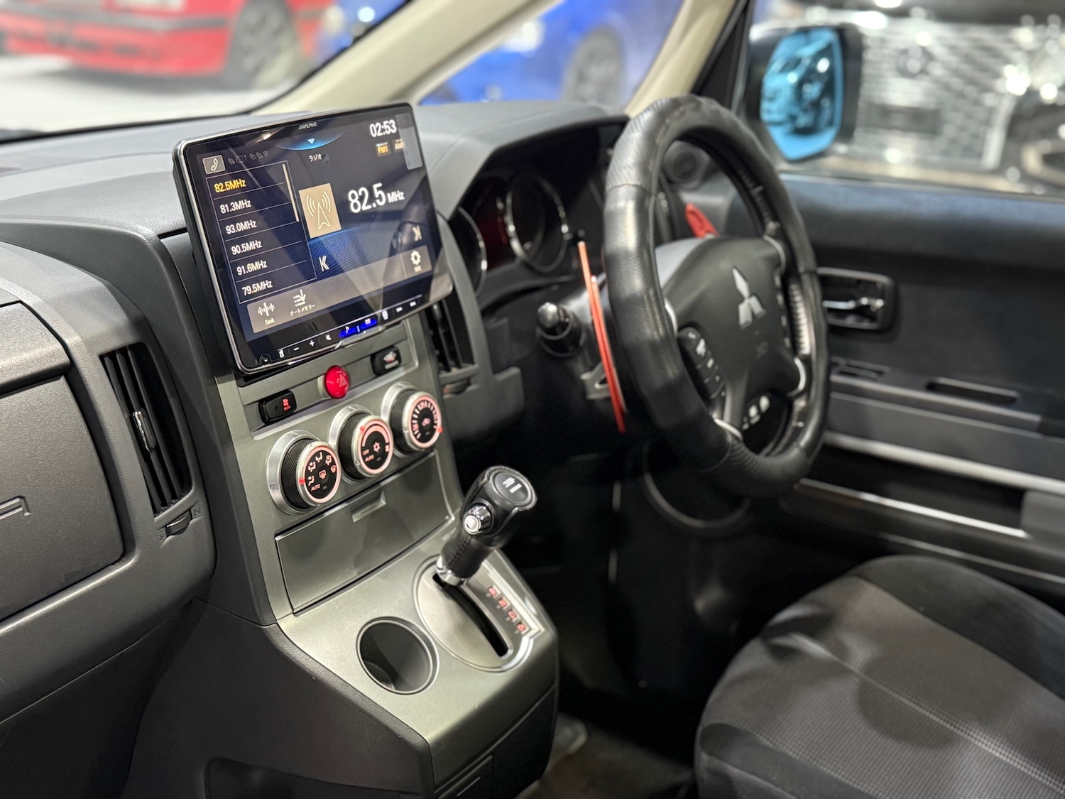 Used Mitsubishi Delica 2009 for sale - 76924180: Photo 23