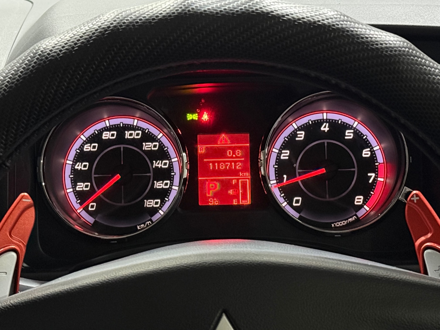 Used Mitsubishi Delica 2009 for sale - 76924180: Photo 31