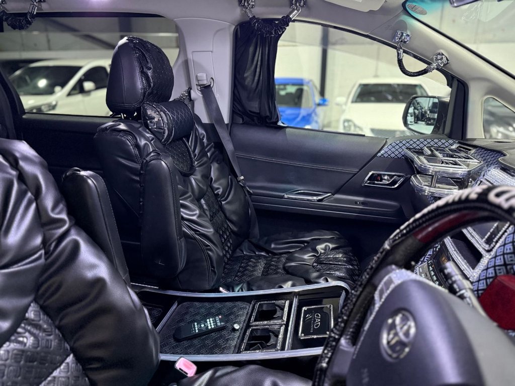 Used Toyota Vellfire 2008 for sale - 77588354: Photo 44