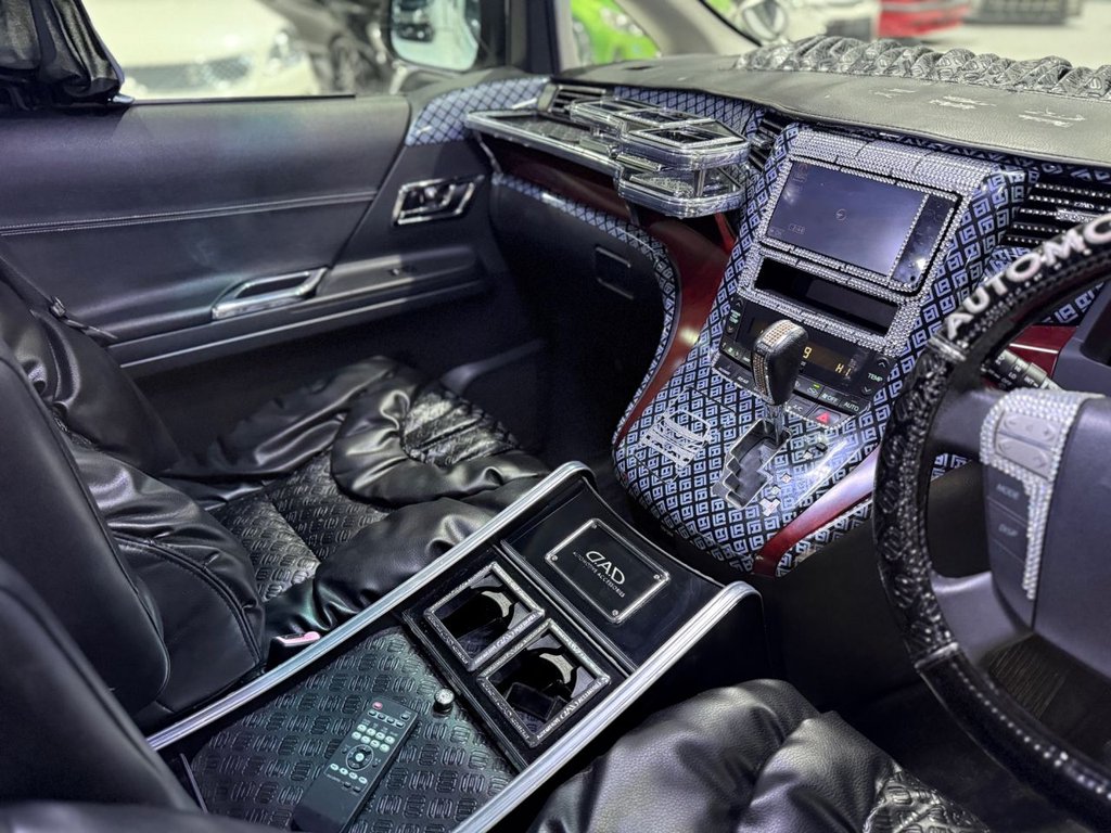 Used Toyota Vellfire 2008 for sale - 77588354: Photo 45