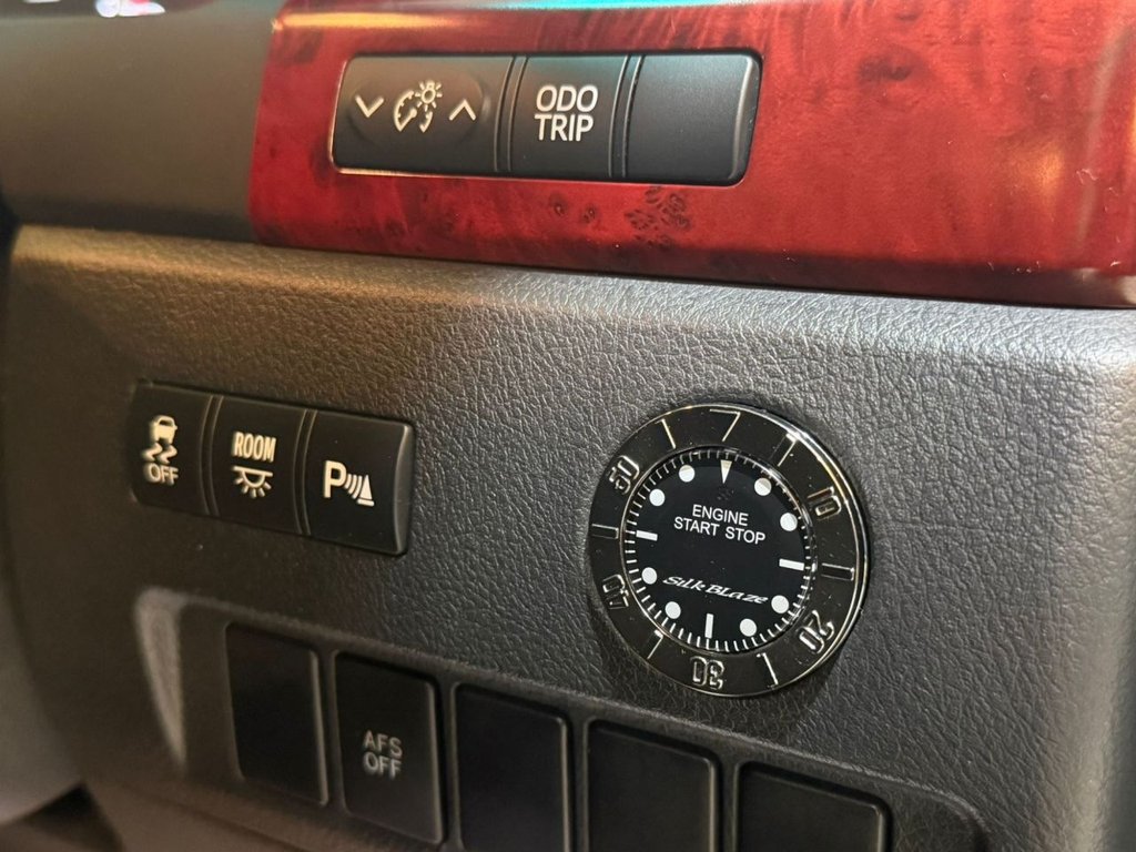 Used Toyota Vellfire 2008 for sale - 78030366: Photo 21