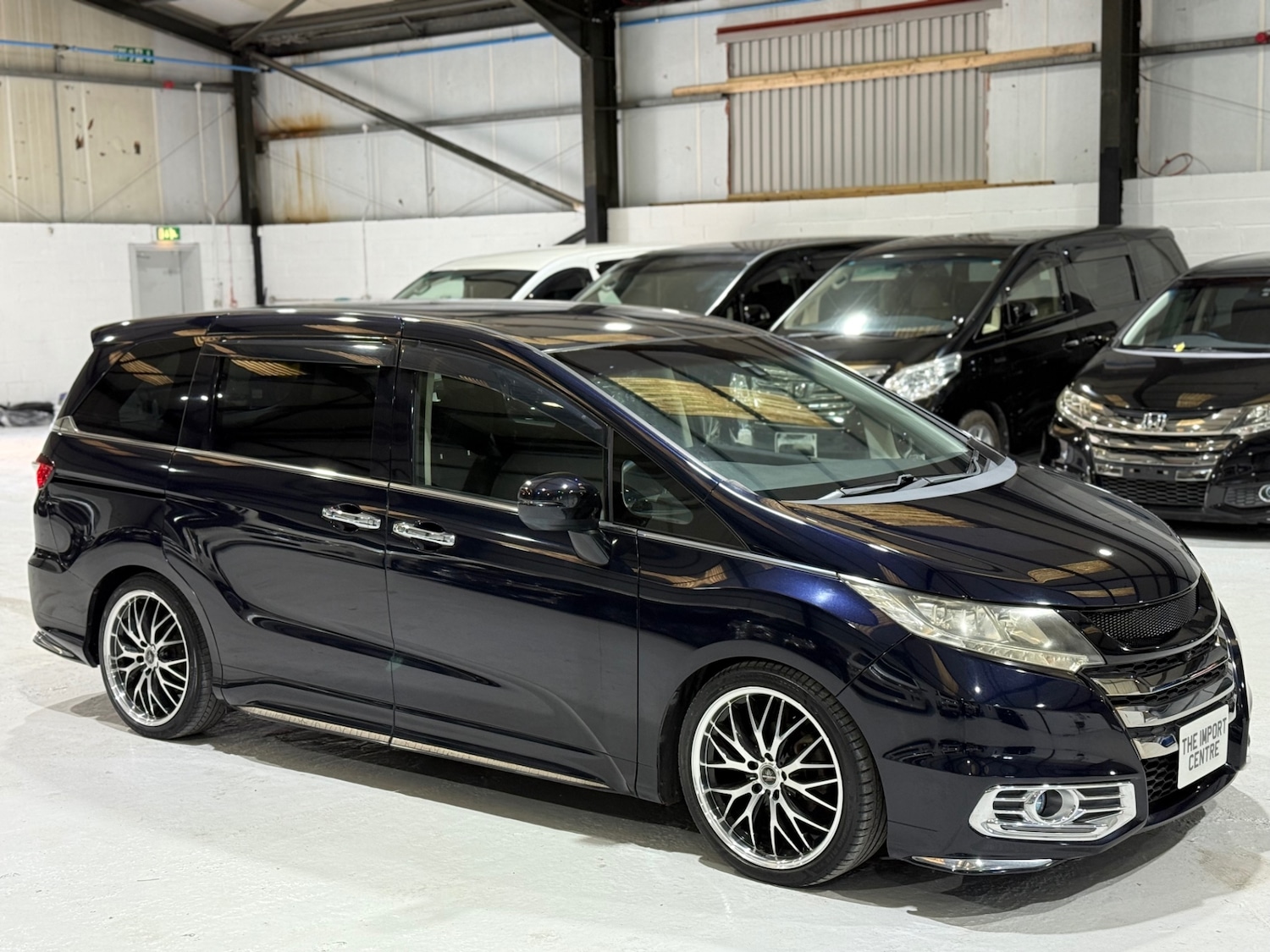 Used Honda Odyssey 2014 for sale - 77055094: Photo 2