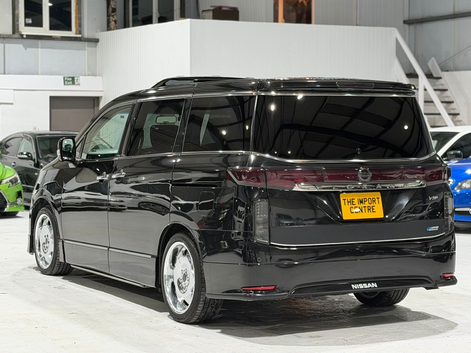 Used Nissan Elgrand 2011 for sale - 77329480: Photo 10