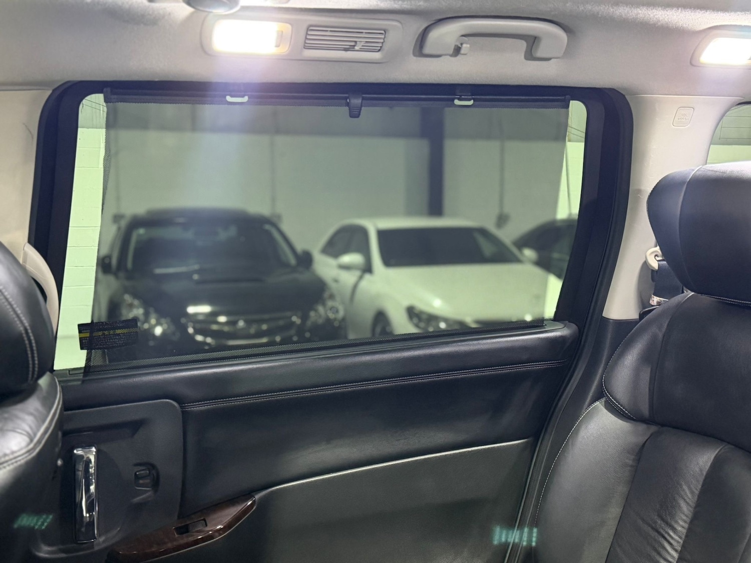 Used Nissan Elgrand 2011 for sale - 77329480: Photo 24