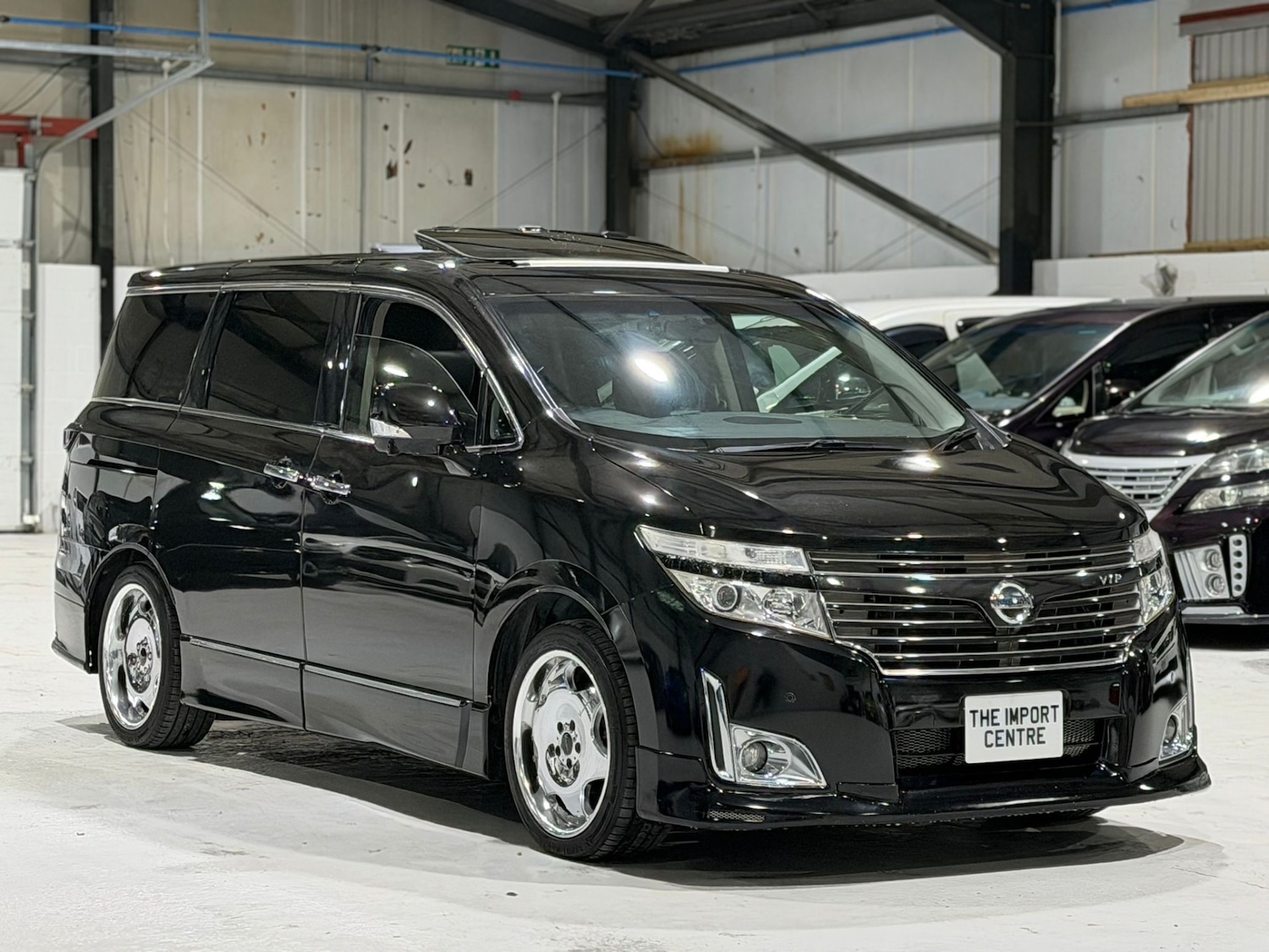 Used Nissan Elgrand 2011 for sale - 77329480: Photo 9