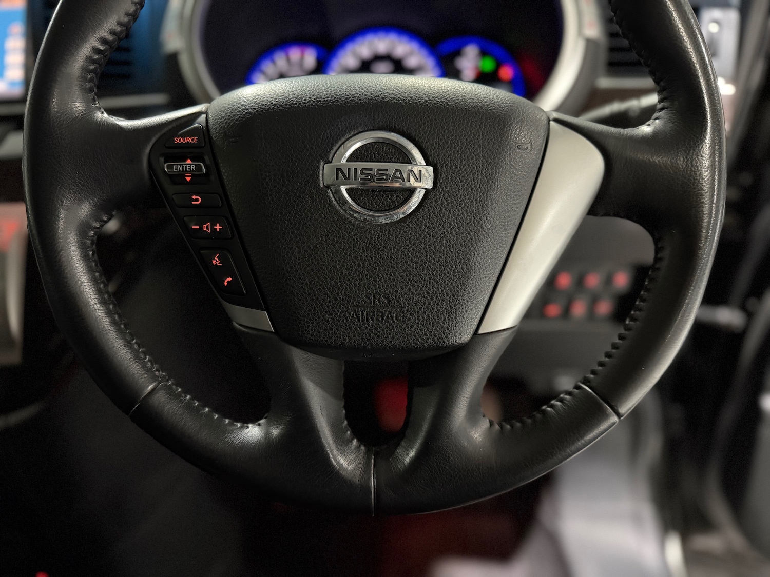 Used Nissan Elgrand 2010 for sale - 76923997: Photo 15