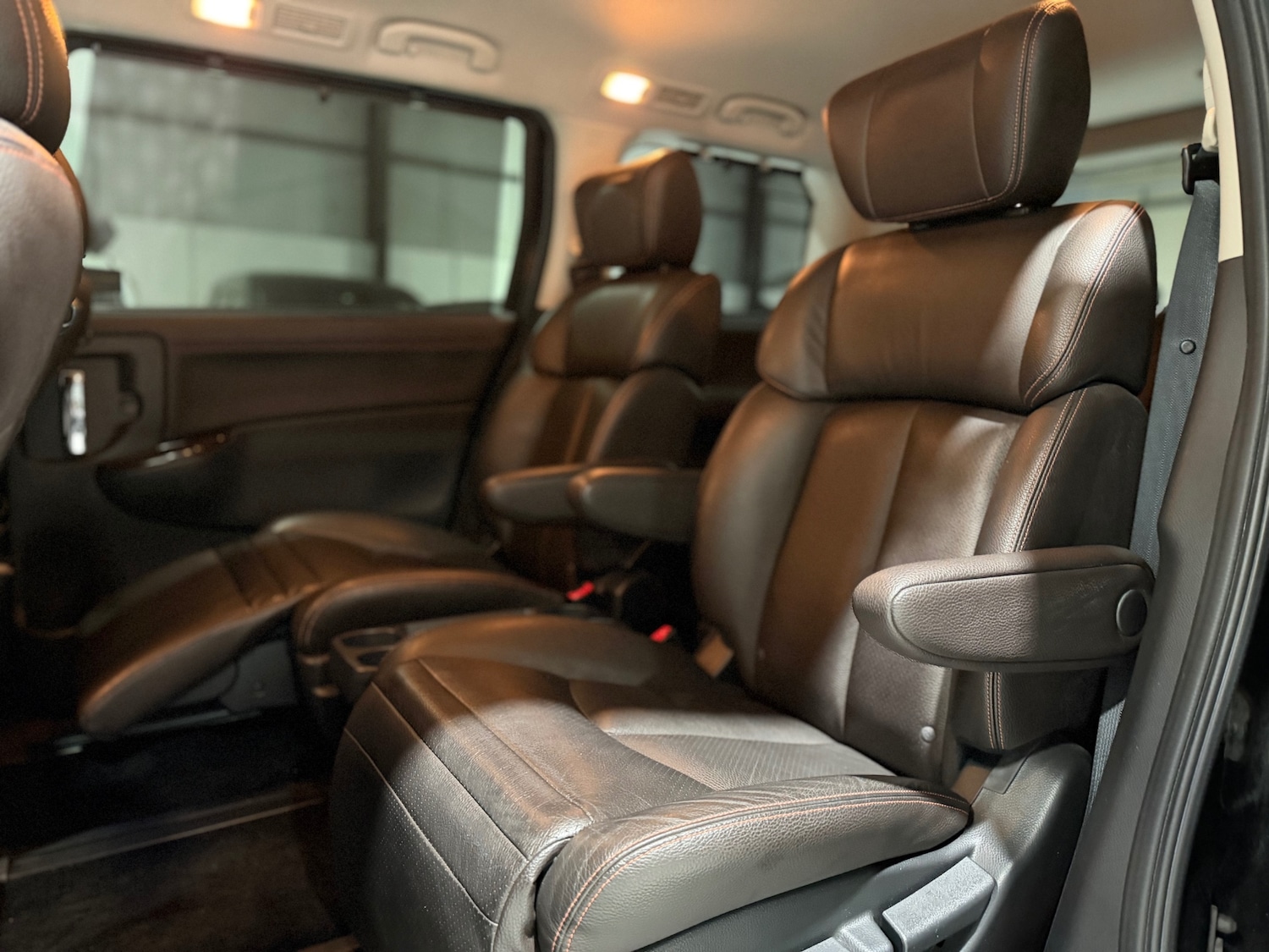 Used Nissan Elgrand 2010 for sale - 76923997: Photo 24