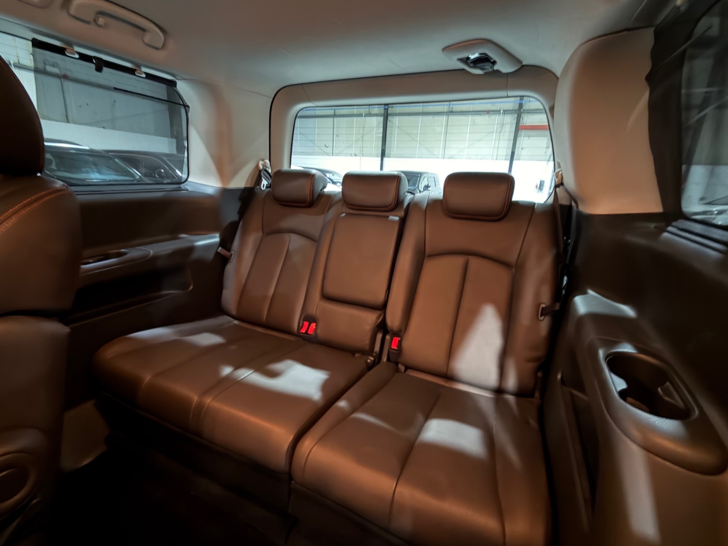 Used Nissan Elgrand 2010 for sale - 76923997: Photo 25