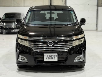Used Nissan Elgrand 2010 for sale - 76923997: Photo