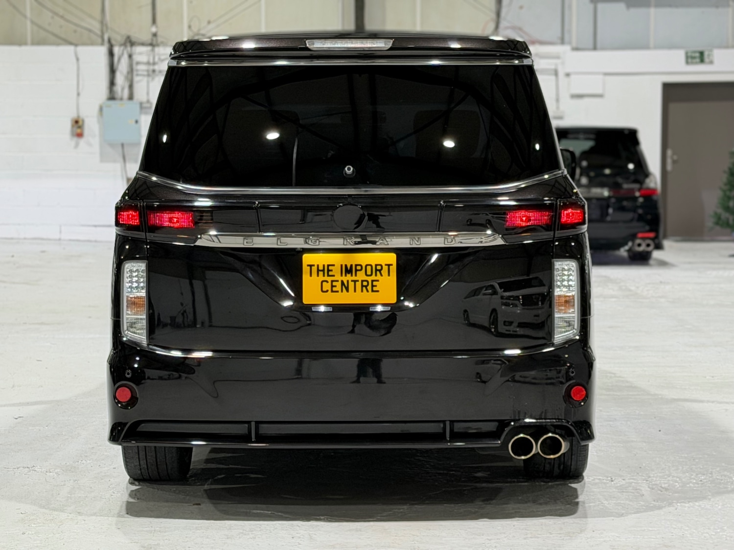 Used Nissan Elgrand 2010 for sale - 76919794: Photo 7