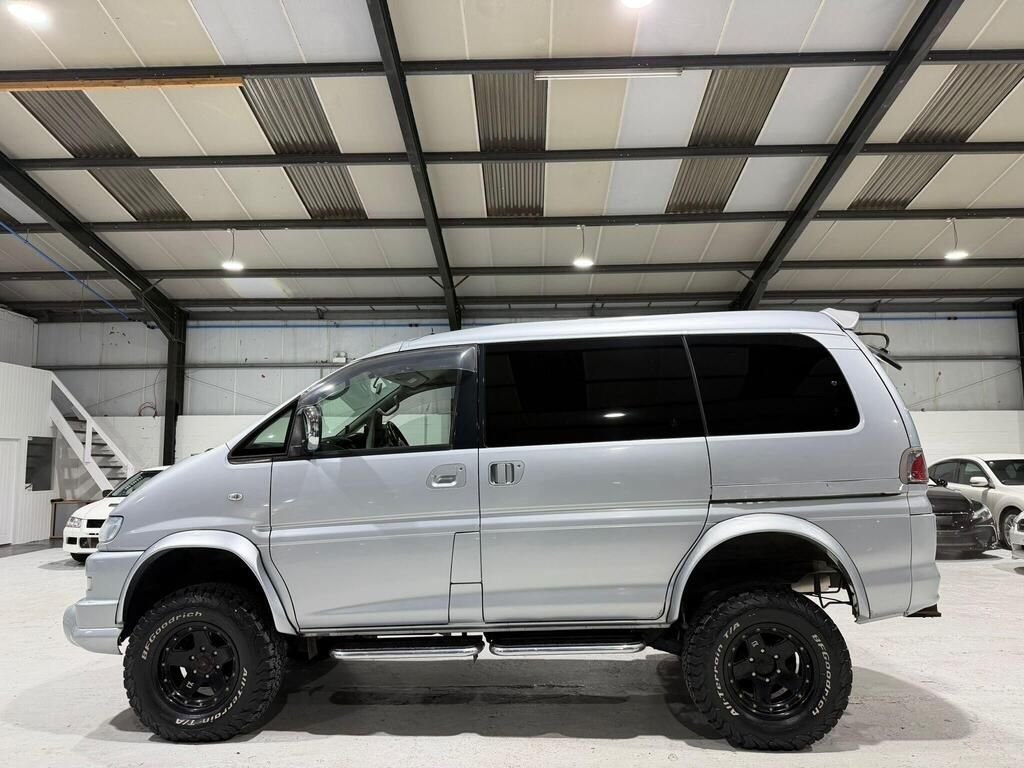 Used Mitsubishi Delica 2008 for sale - 77780709: Photo 3