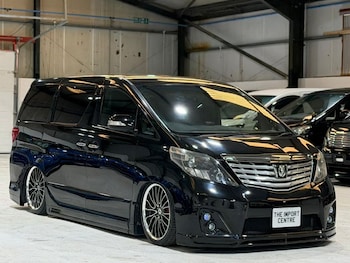 Used Toyota Vellfire 2010 for sale - 78373076: Photo