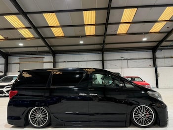 Used Toyota Vellfire 2010 for sale - 78373076: Photo