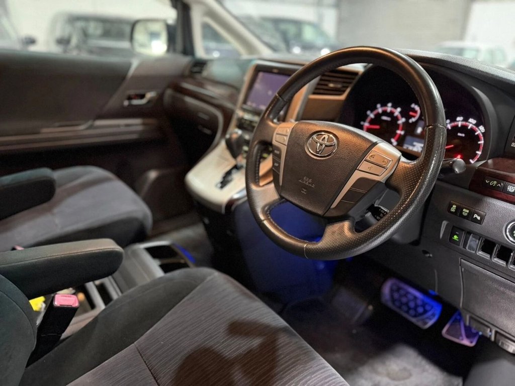 Used Toyota Vellfire 2012 for sale - 77582215: Photo 13