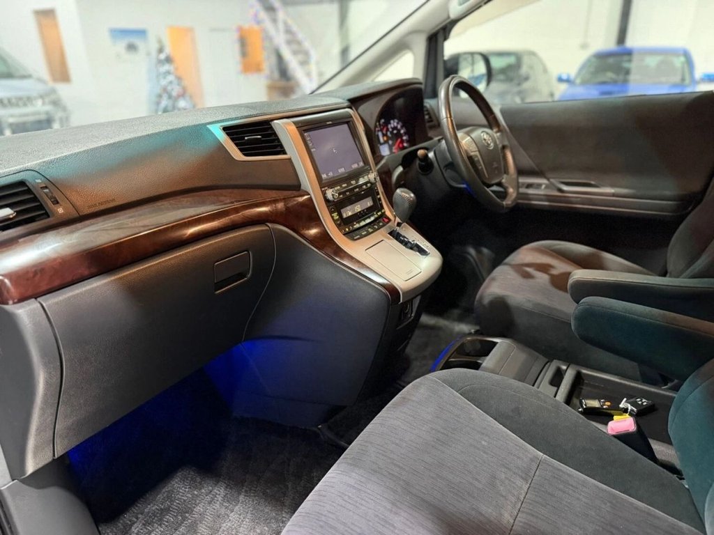 Used Toyota Vellfire 2012 for sale - 77582215: Photo 6