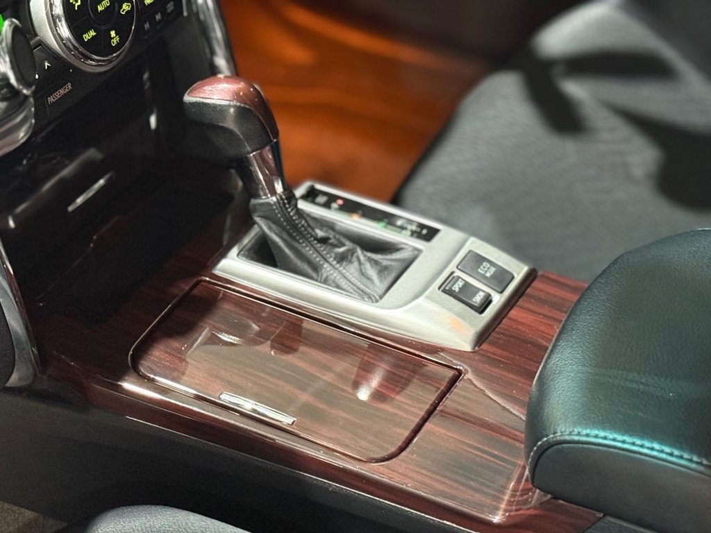 Used Toyota Mark X 2011 for sale - 77582218: Photo 32