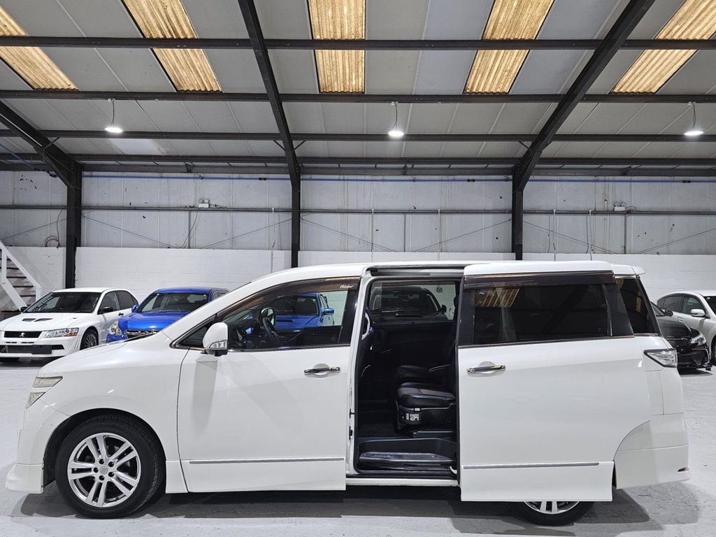 Used Nissan Elgrand 2012 for sale - 77583375: Photo 16
