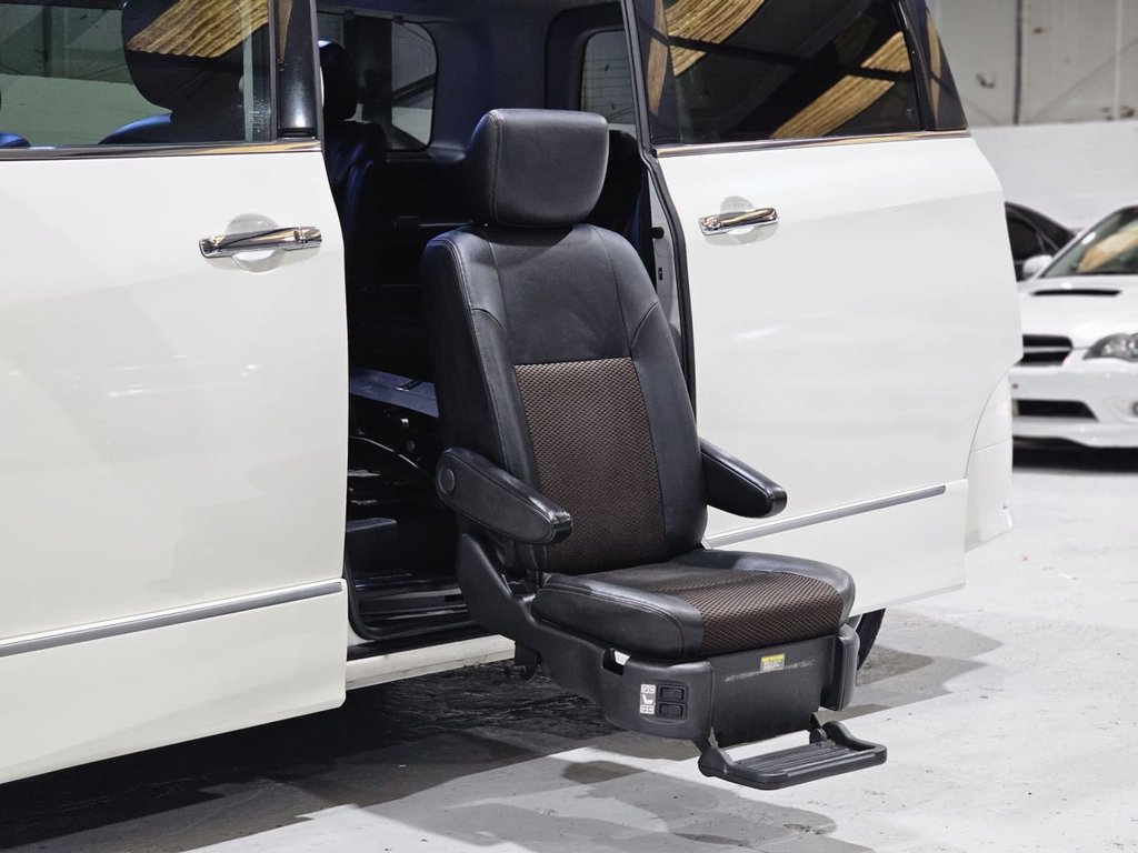 Used Nissan Elgrand 2012 for sale - 77583375: Photo 18