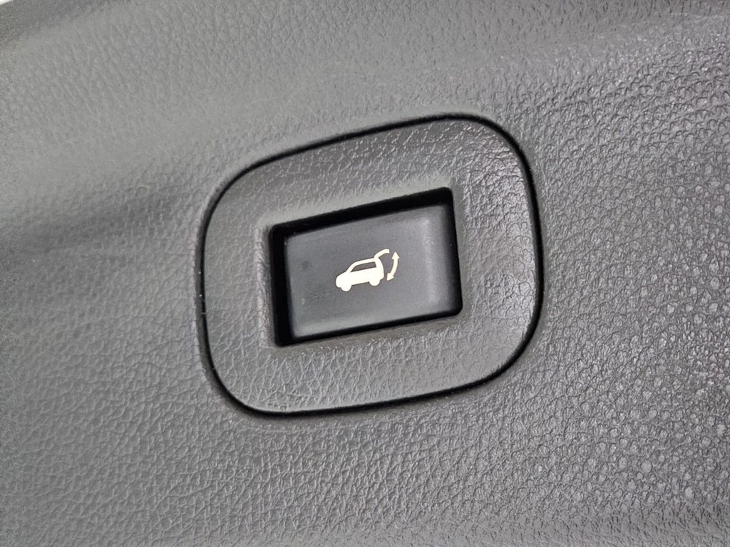 Used Nissan Elgrand 2012 for sale - 77583375: Photo 49