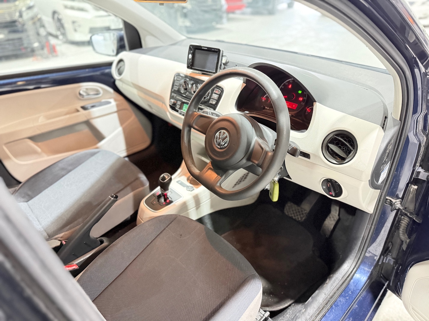 Used Volkswagen up! 2012 for sale - 77329402: Photo 23