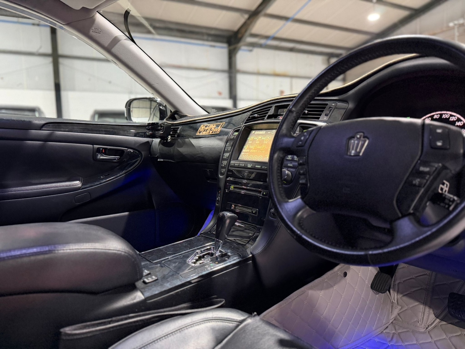 Used Toyota Crown 2006 for sale - 77057012: Photo 18