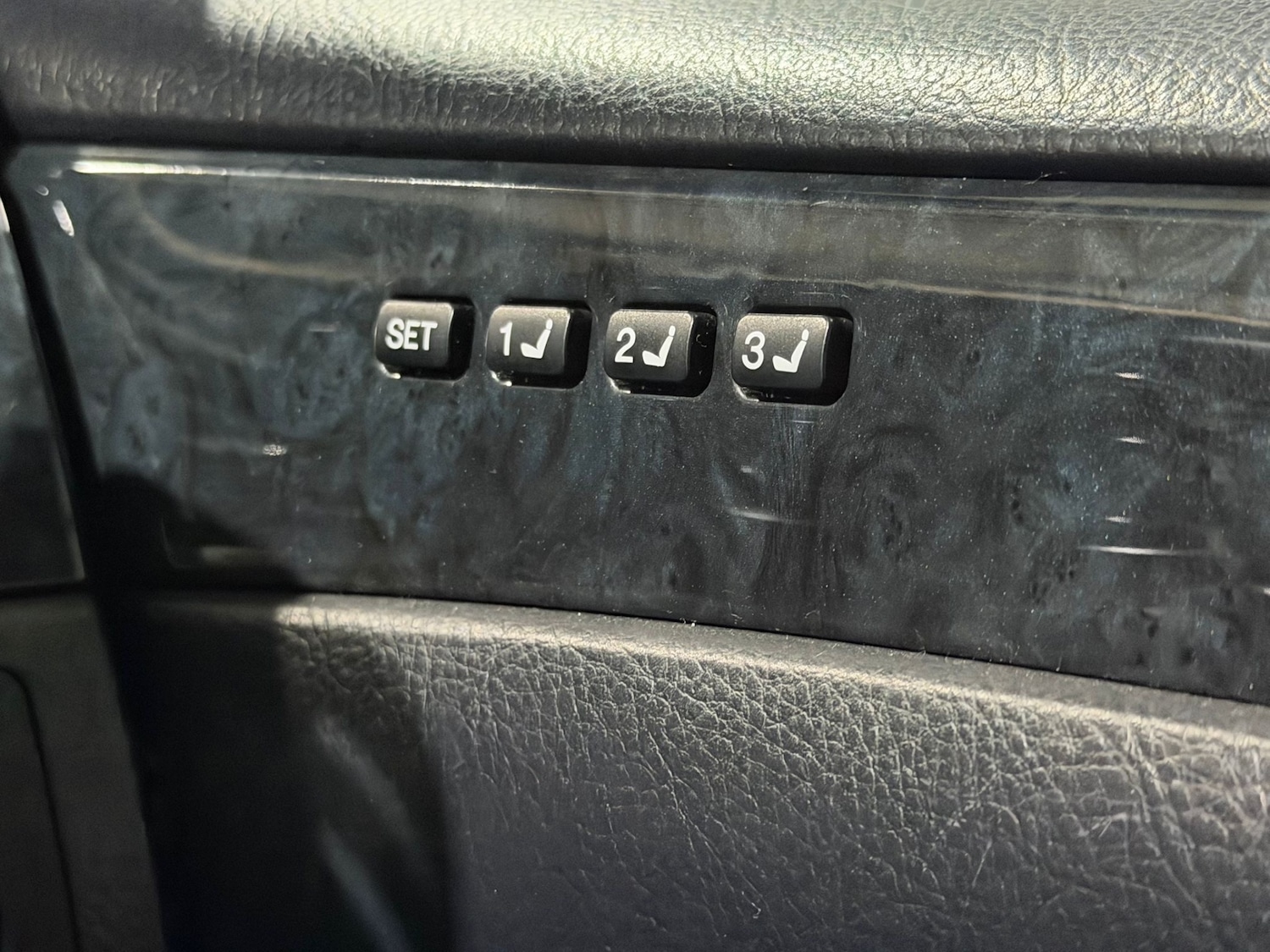 Used Toyota Crown 2006 for sale - 77057012: Photo 32