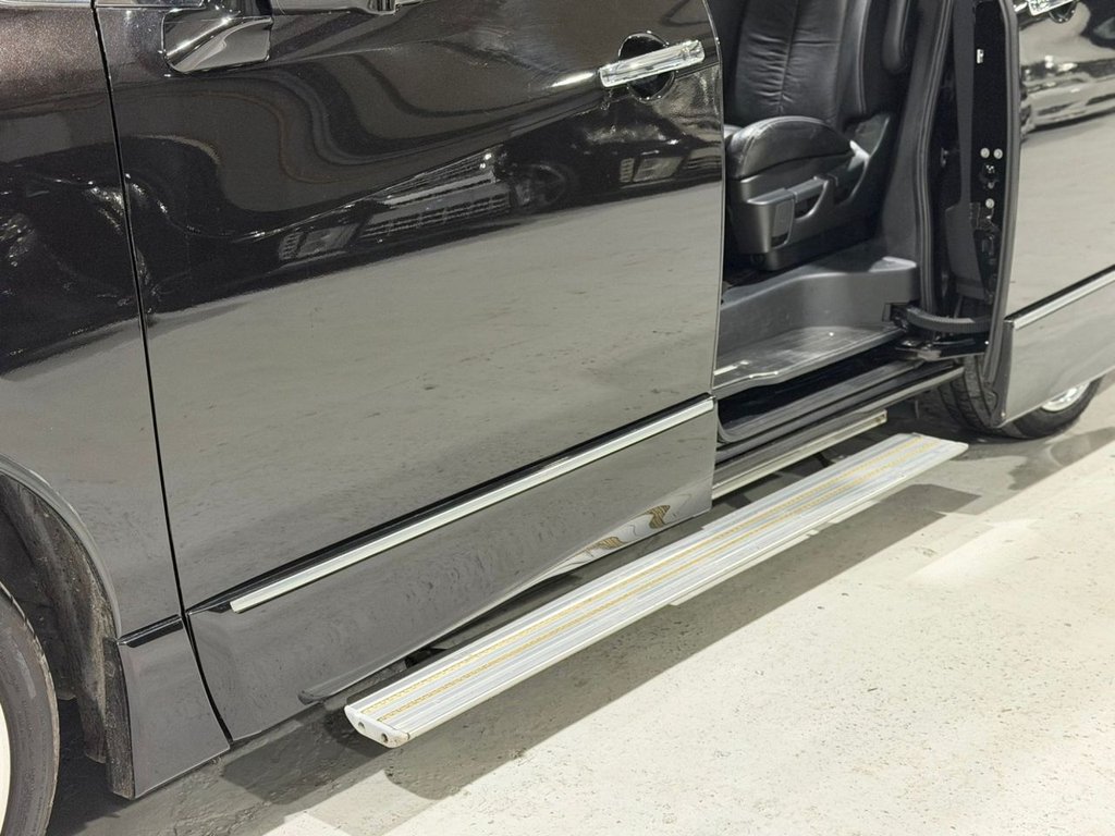 Used Nissan Elgrand 2011 for sale - 77582224: Photo 14