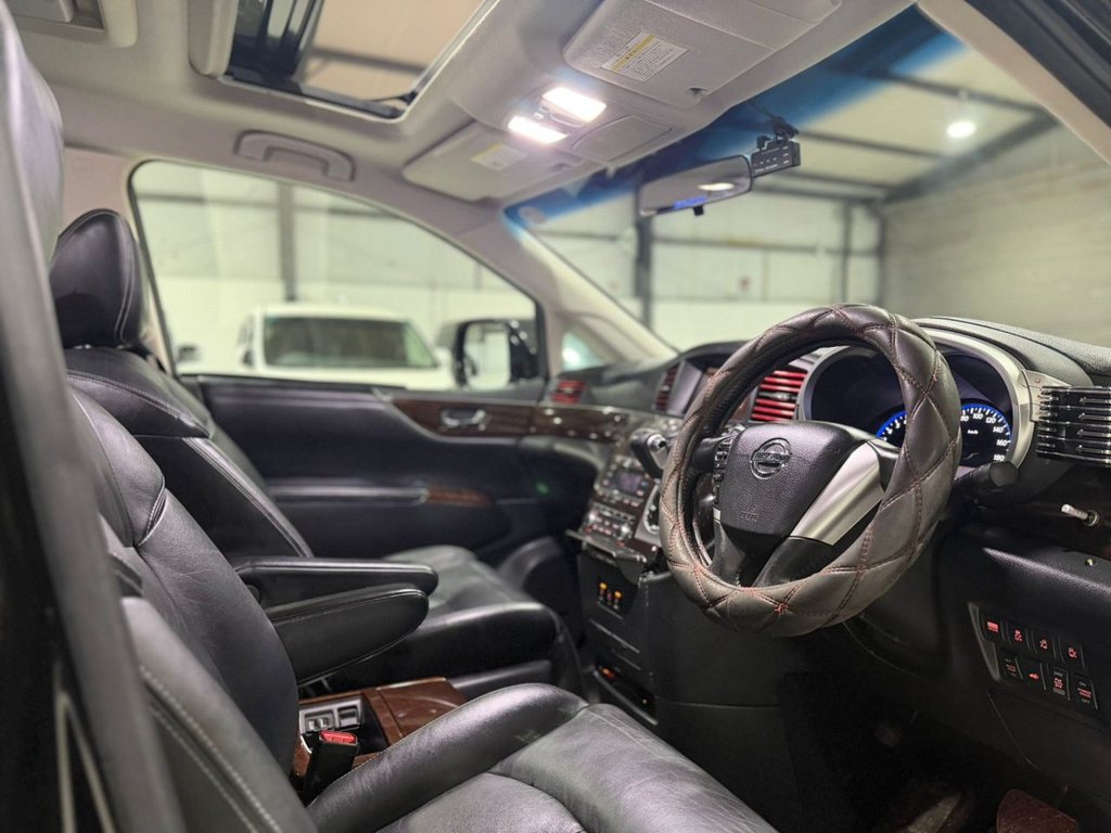 Used Nissan Elgrand 2011 for sale - 77582224: Photo 15