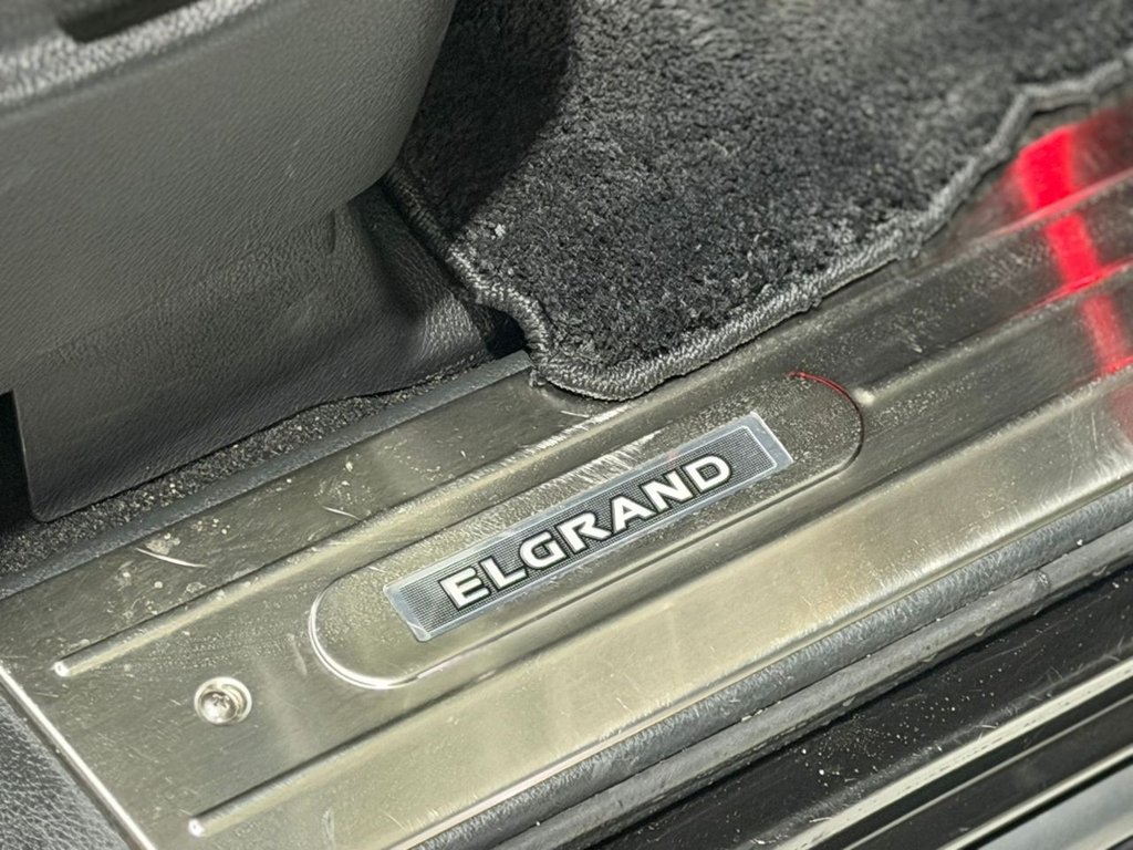 Used Nissan Elgrand 2011 for sale - 77582224: Photo 18