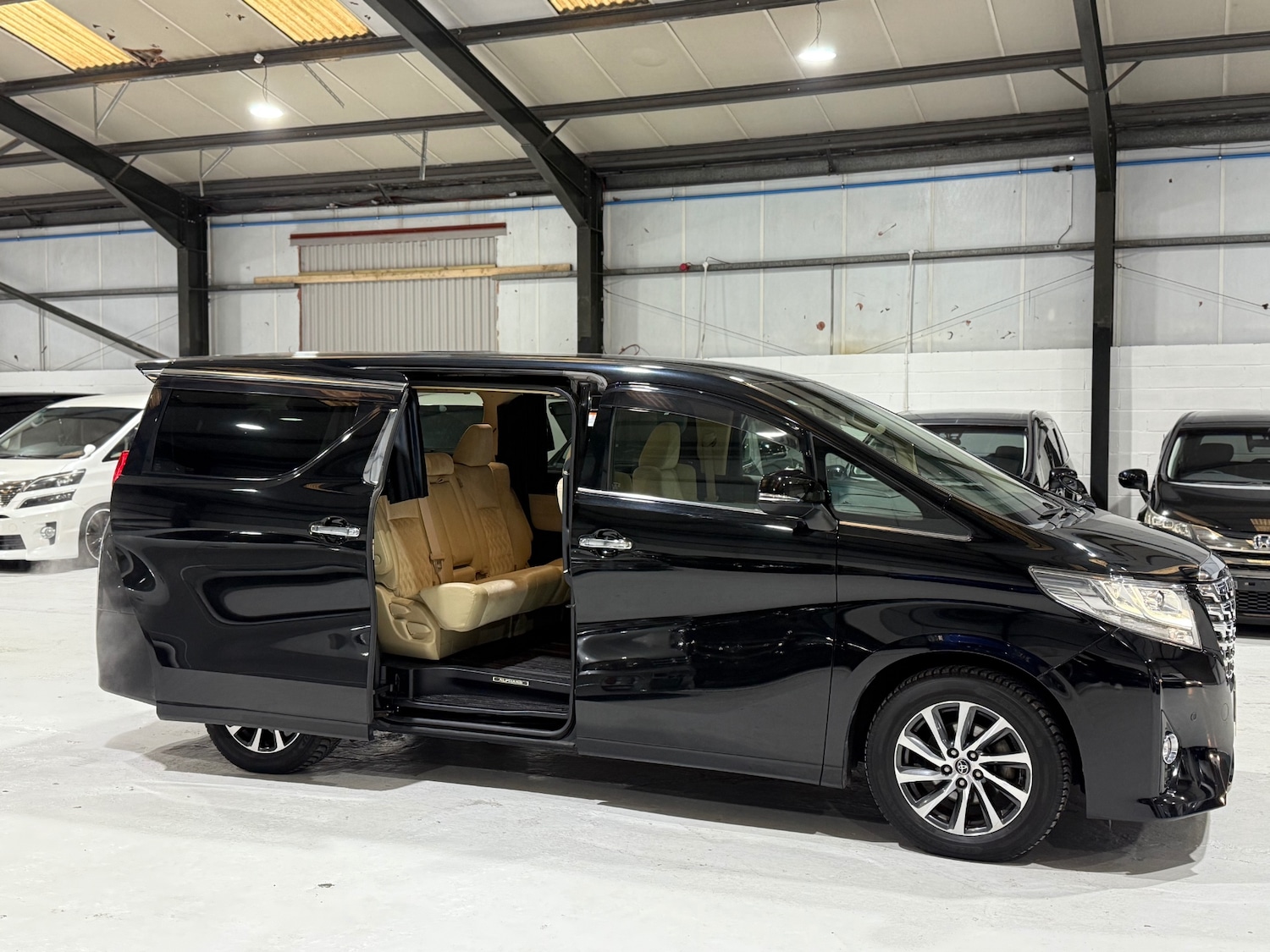 Used Toyota Alphard 2015 for sale - 77072817: Photo 12