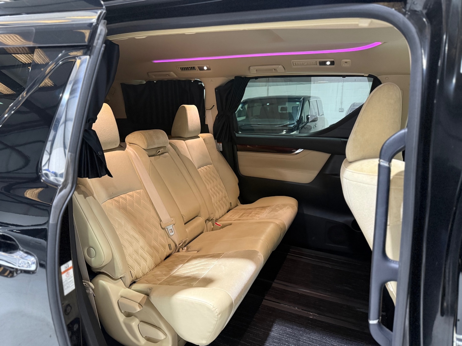 Used Toyota Alphard 2015 for sale - 77072817: Photo 43