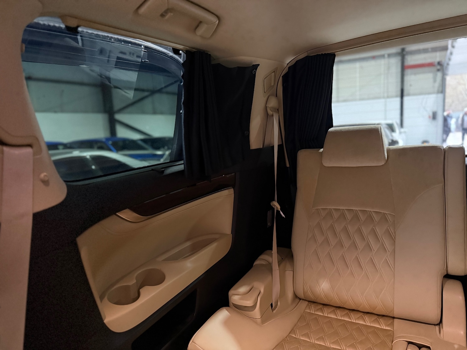 Used Toyota Alphard 2015 for sale - 77072817: Photo 46