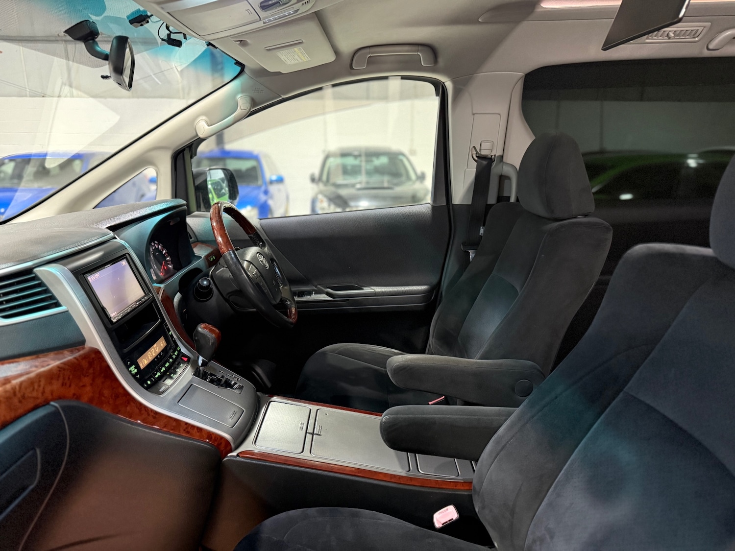 Used Toyota Vellfire 2009 for sale - 77277465: Photo 23