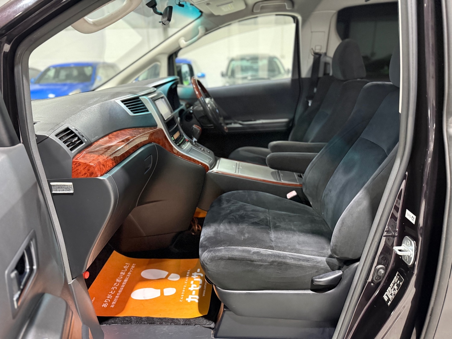 Used Toyota Vellfire 2009 for sale - 77277465: Photo 24