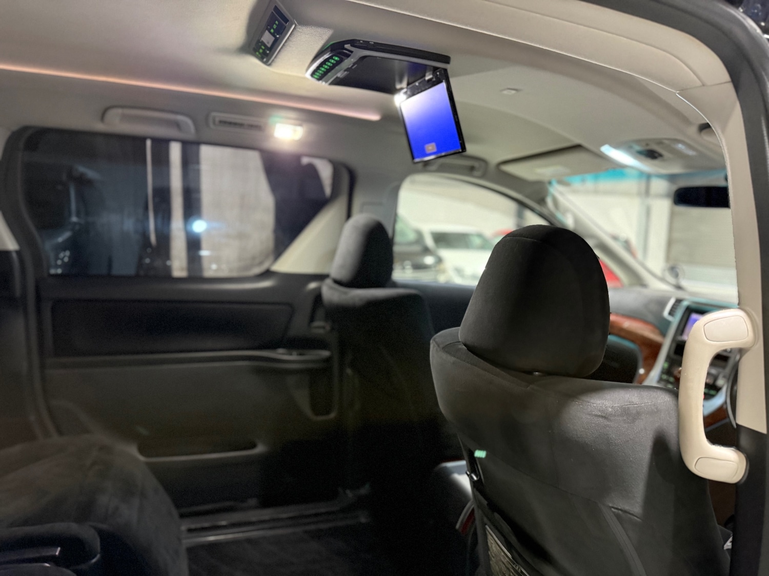 Used Toyota Vellfire 2009 for sale - 77277465: Photo 26