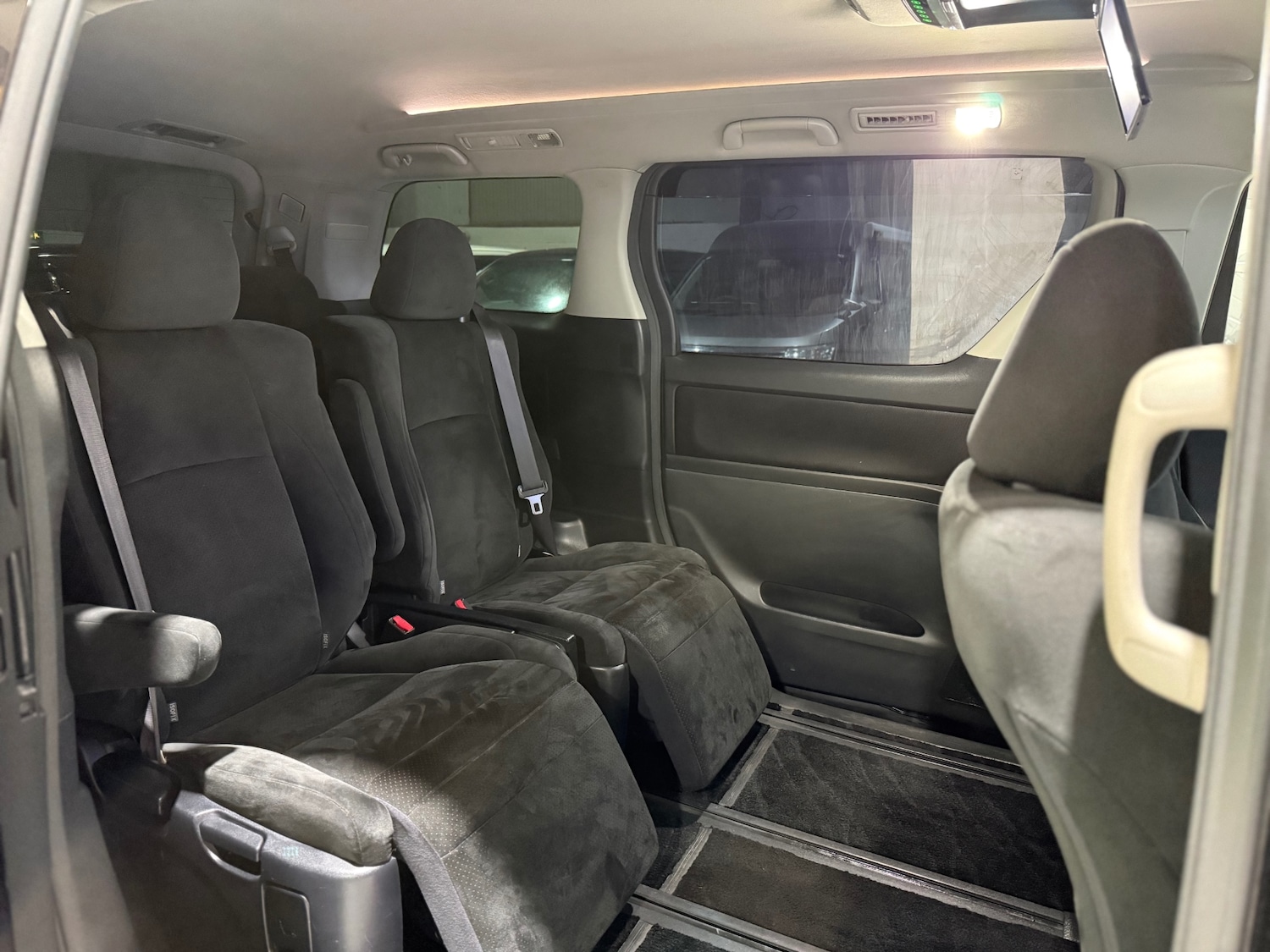 Used Toyota Vellfire 2009 for sale - 77277465: Photo 27