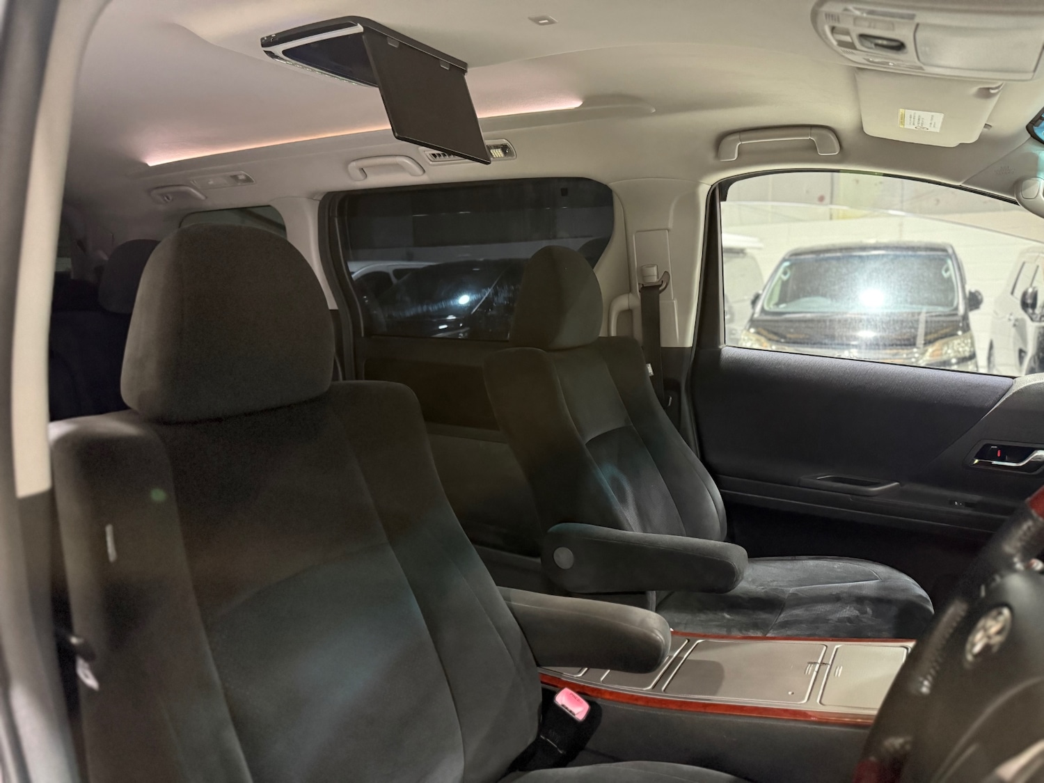 Used Toyota Vellfire 2009 for sale - 77277465: Photo 28