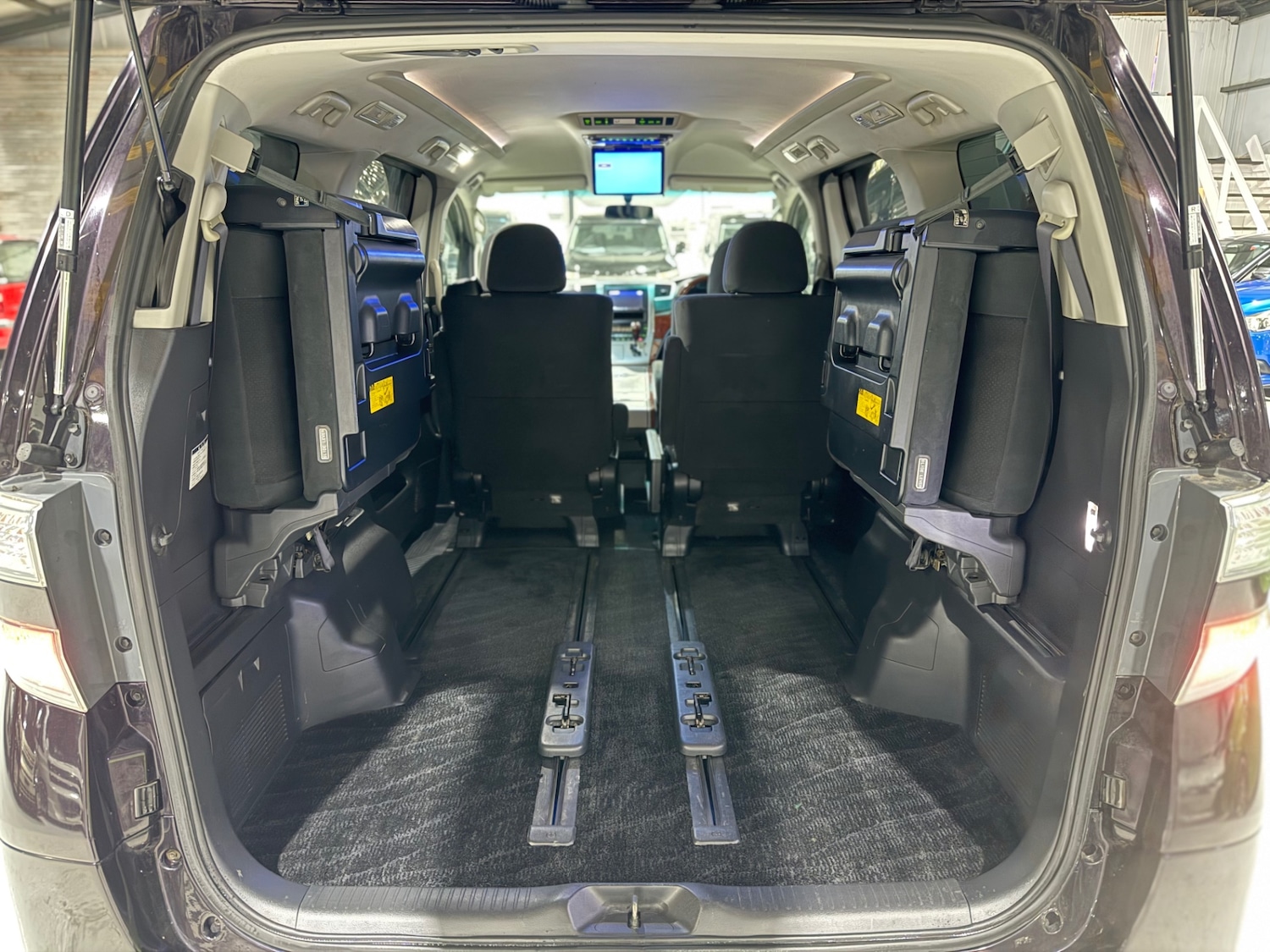 Used Toyota Vellfire 2009 for sale - 77277465: Photo 32