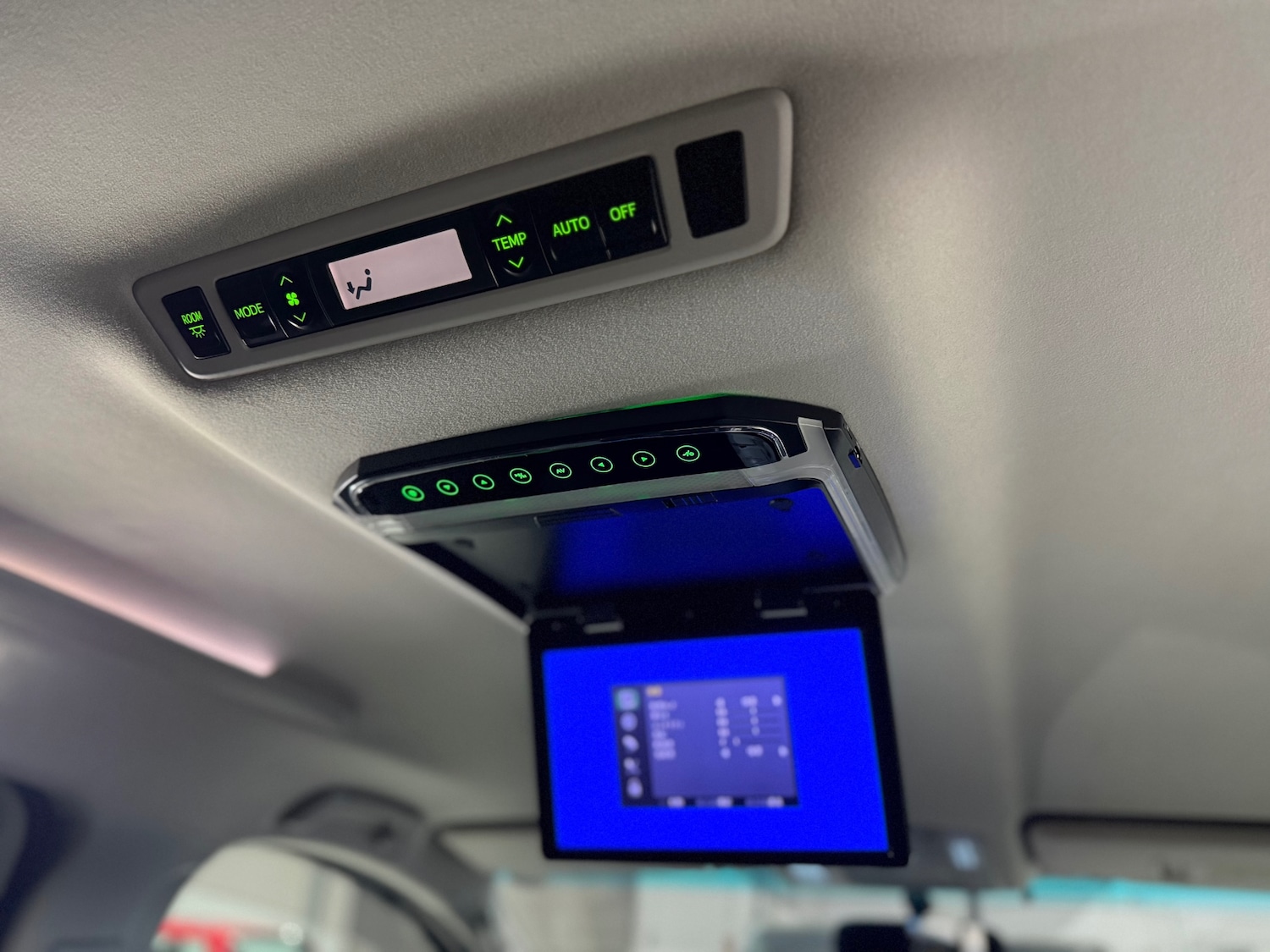 Used Toyota Vellfire 2009 for sale - 77277465: Photo 34