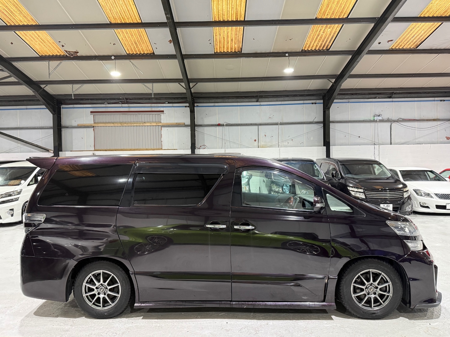 Used Toyota Vellfire 2009 for sale - 77277465: Photo 4