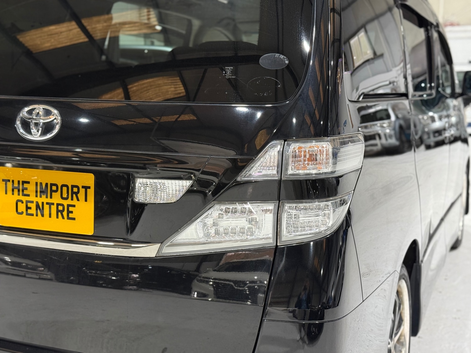 Used Toyota Vellfire 2010 for sale - 77071196: Photo 16