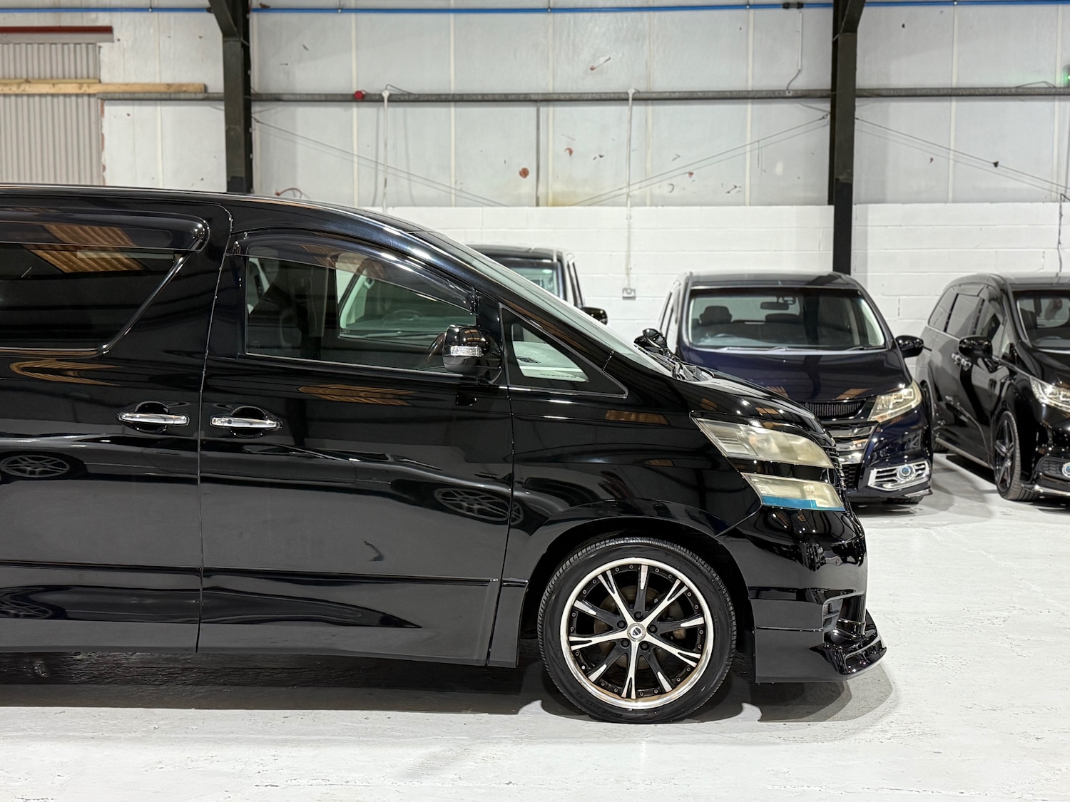 Used Toyota Vellfire 2010 for sale - 77071196: Photo 7